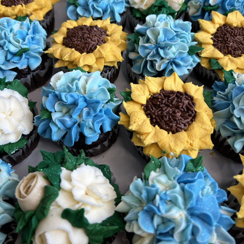 Hydrangeas and Sunflowers Cupcakes