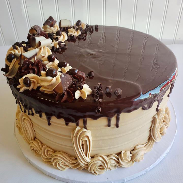 Mocha Drip Cake – Harvard Sweet Boutique Inc